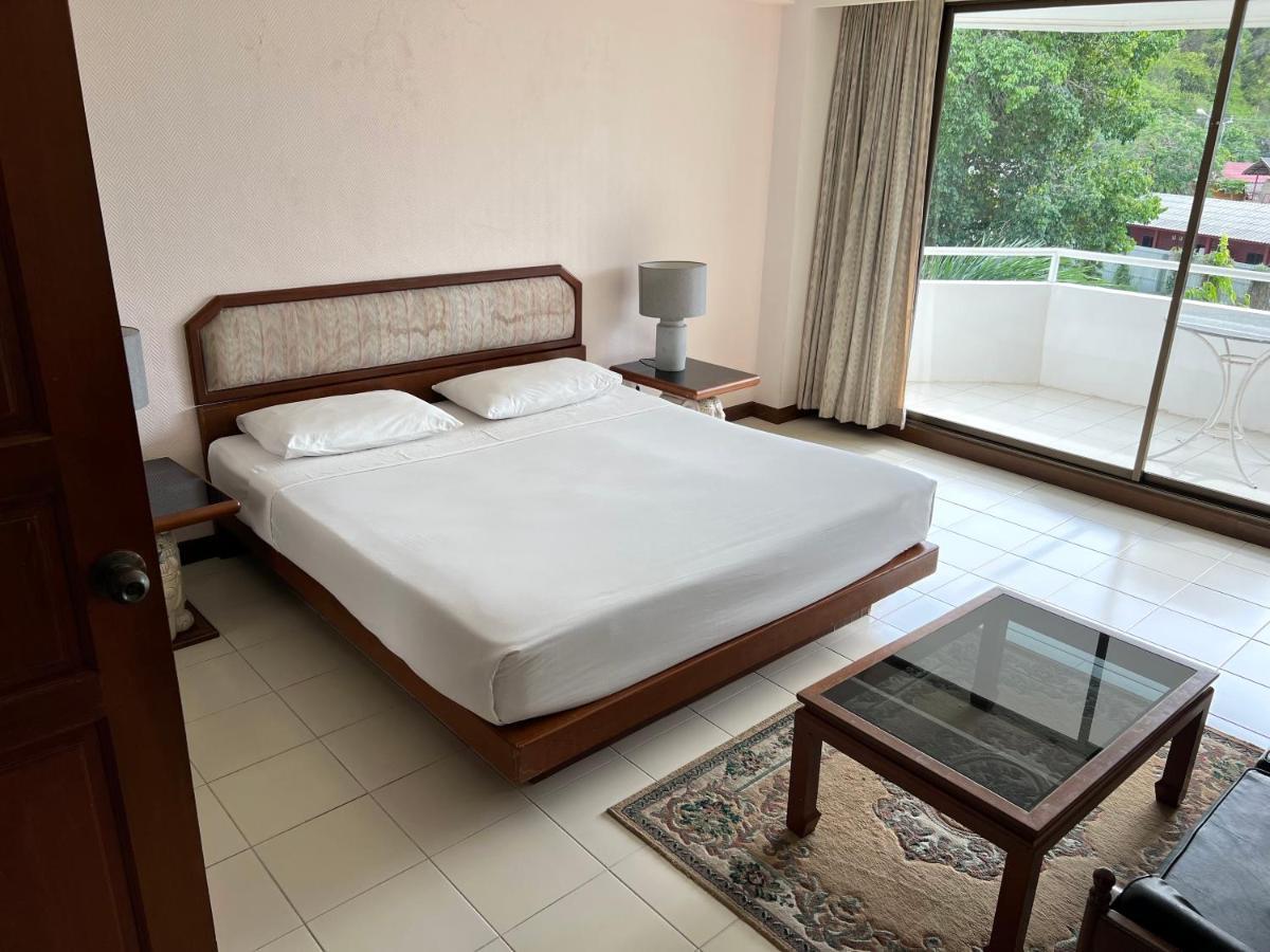 The Monaco Residence Pattaya Buitenkant foto