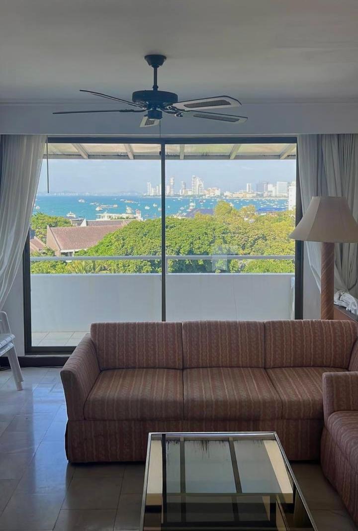 The Monaco Residence Pattaya Buitenkant foto