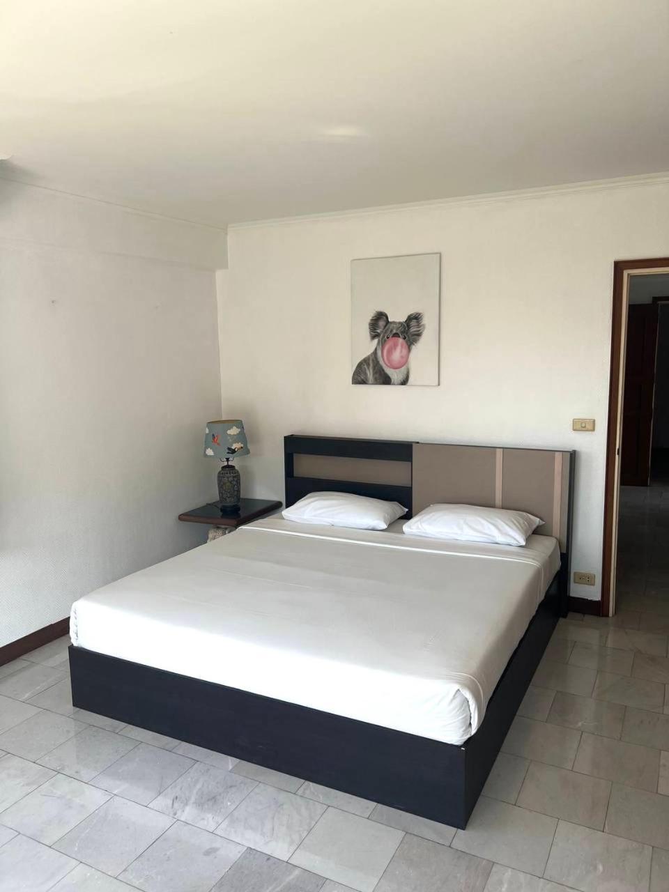 The Monaco Residence Pattaya Buitenkant foto
