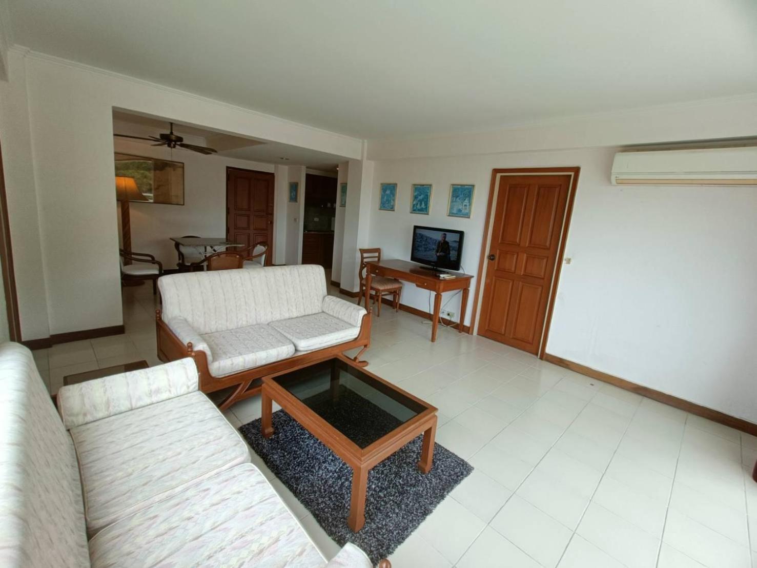 The Monaco Residence Pattaya Buitenkant foto