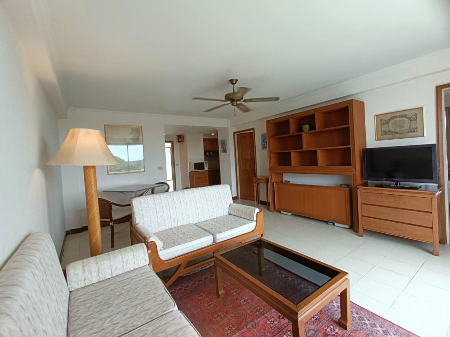 The Monaco Residence Pattaya Buitenkant foto